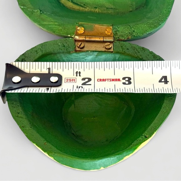 Vintage Hand-Carved and Painted Balsa Wood Frog Figurine Trinket Jewelry Box - Picture 5 of 10